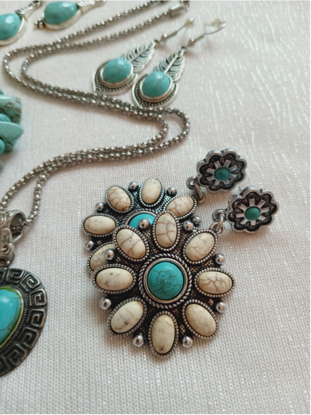 Western Stone Jewelry Collection Turquoise Silver Heart Flower Dyed agate Boho - Picture 2 of 8